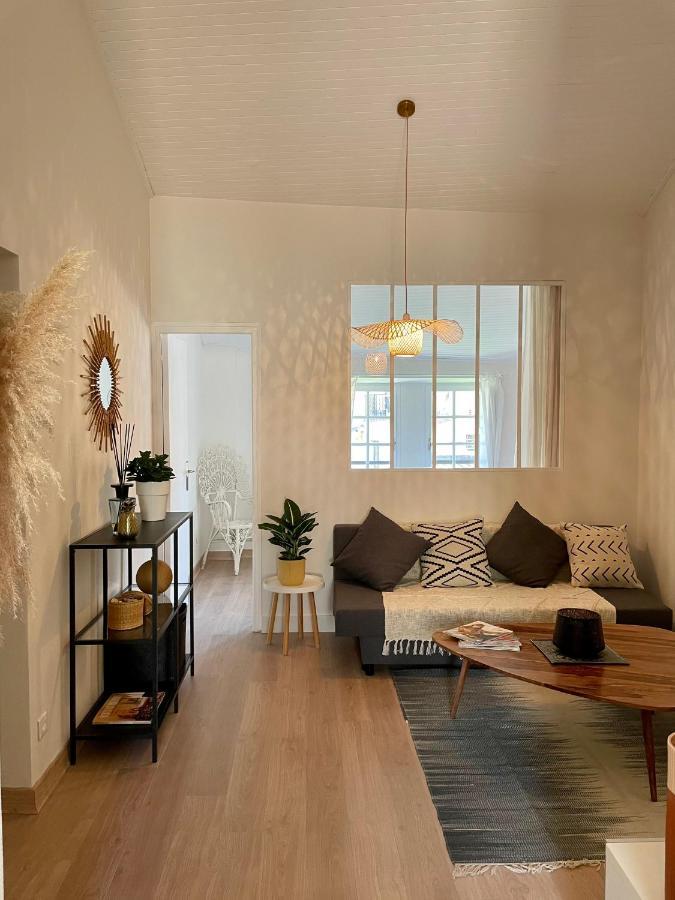 Appartement Aux Pieds Du Palais Des Papes. Авиньон Екстериор снимка
