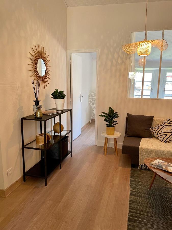 Appartement Aux Pieds Du Palais Des Papes. Авиньон Екстериор снимка